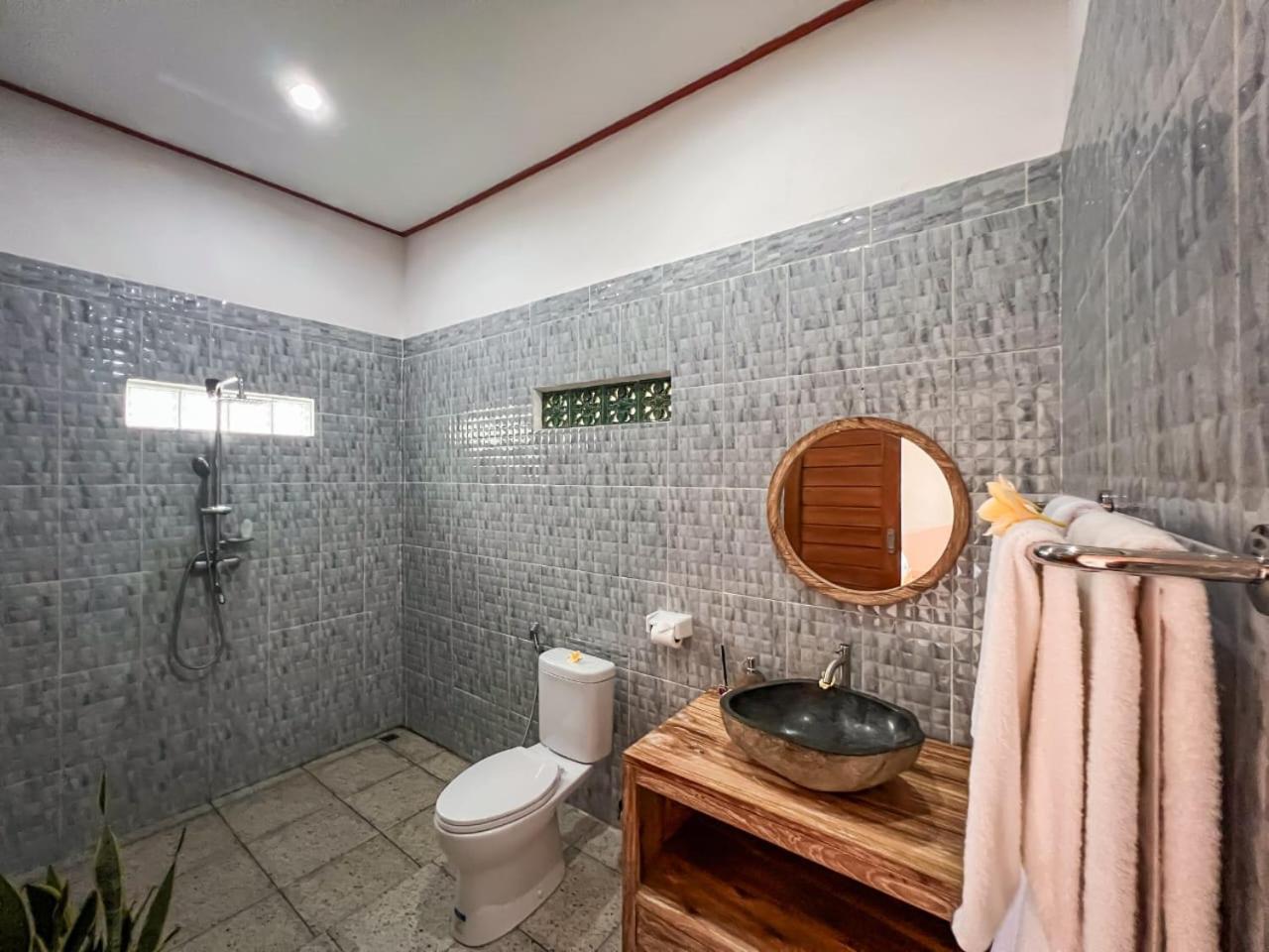 Aris House Private Pool Villa أوبود المظهر الخارجي الصورة